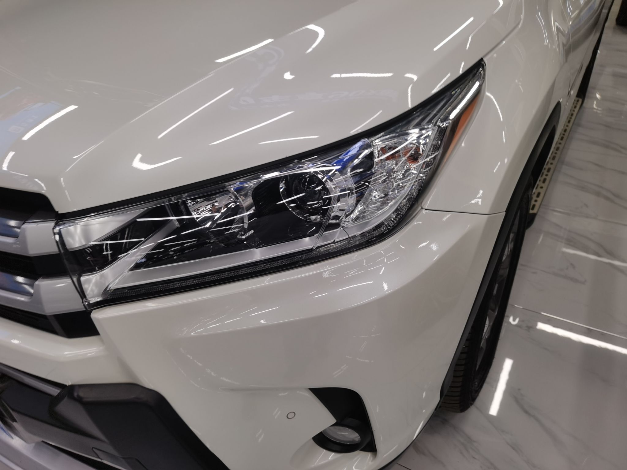 丰田 汉兰达 2018款 2.0T 四驱豪华版 7座 国VI