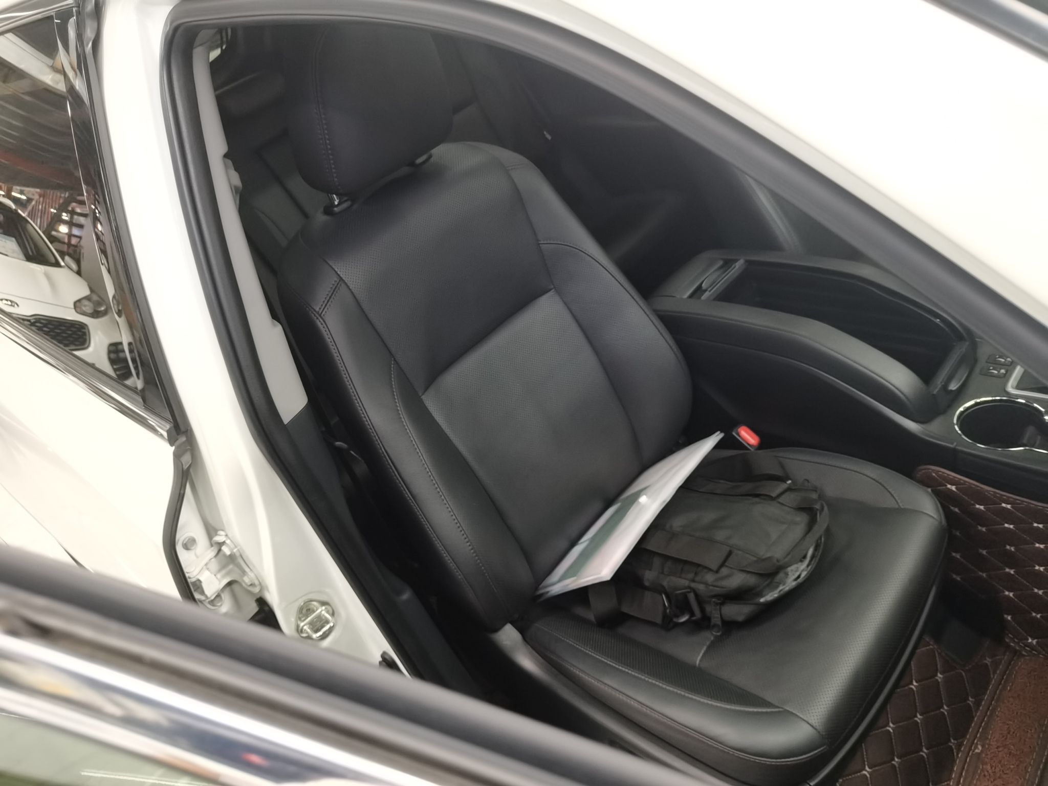 丰田 汉兰达 2018款 2.0T 四驱豪华版 7座 国VI