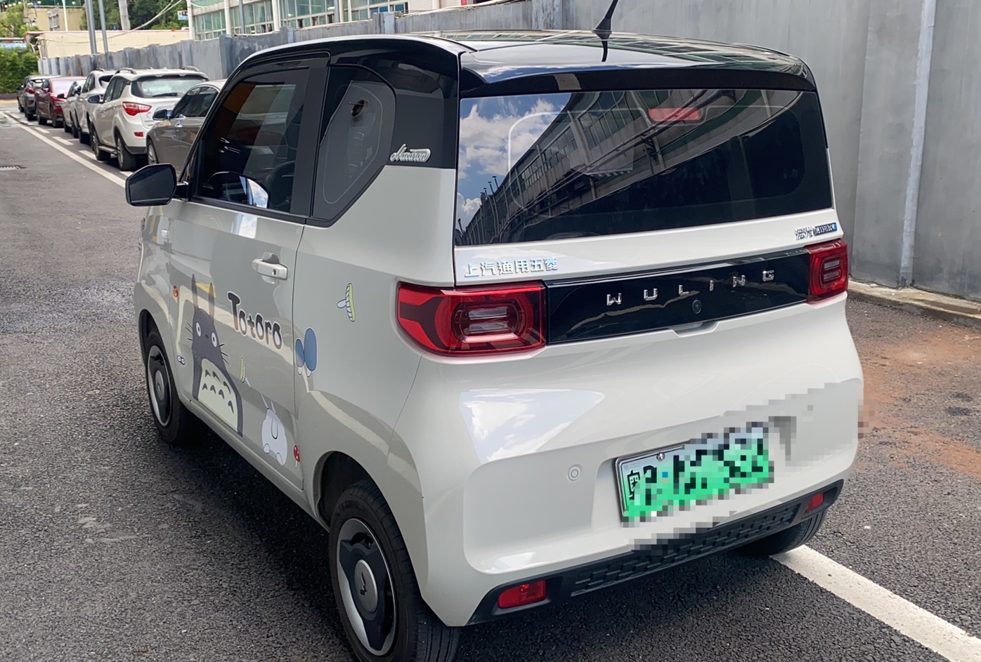 五菱汽车 宏光MINI EV 2021款 马卡龙臻享款 磷酸铁锂