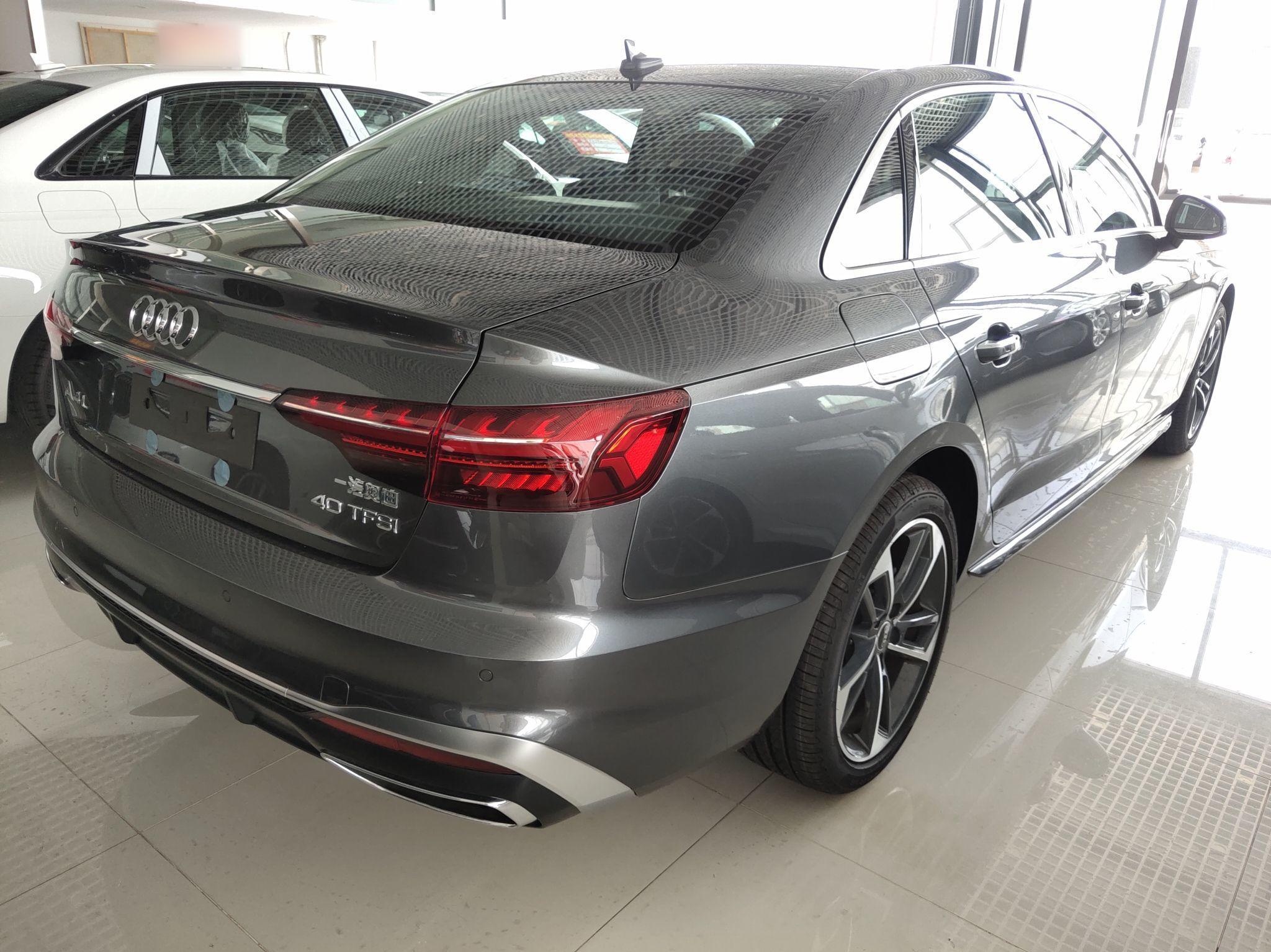 奥迪A4L 2023款 40 TFSI 时尚动感型