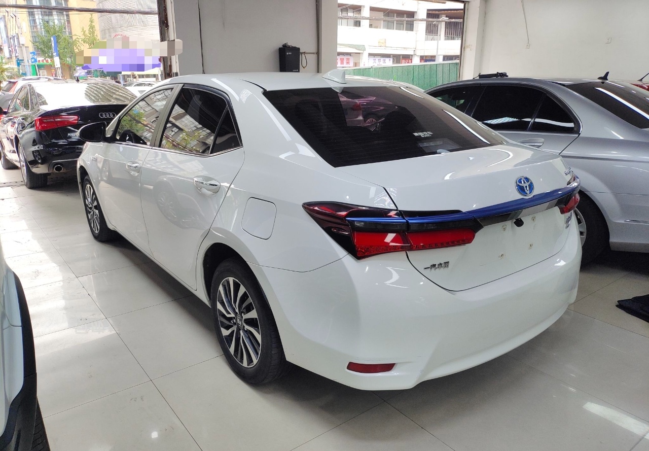 丰田 卡罗拉双擎E+ 2019款 1.8L 领先版