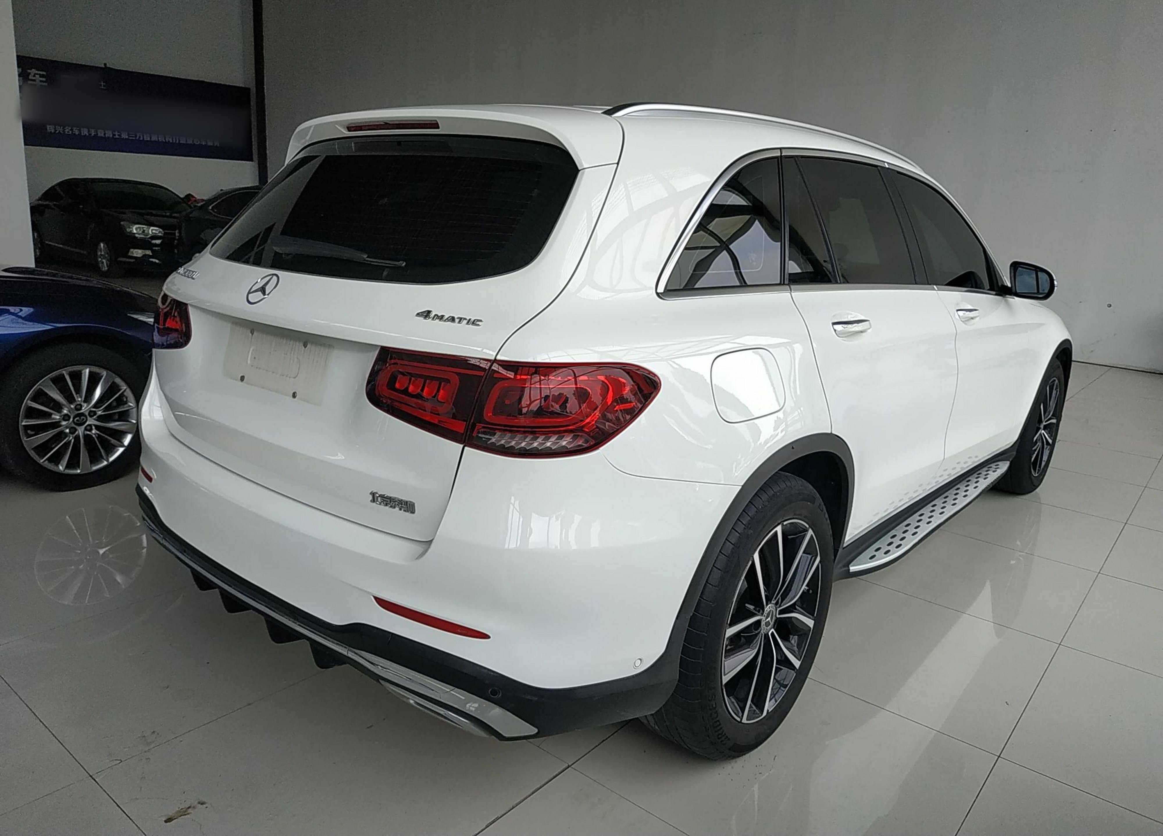 奔驰GLC级 2020款 改款 GLC 300 L 4MATIC 动感型