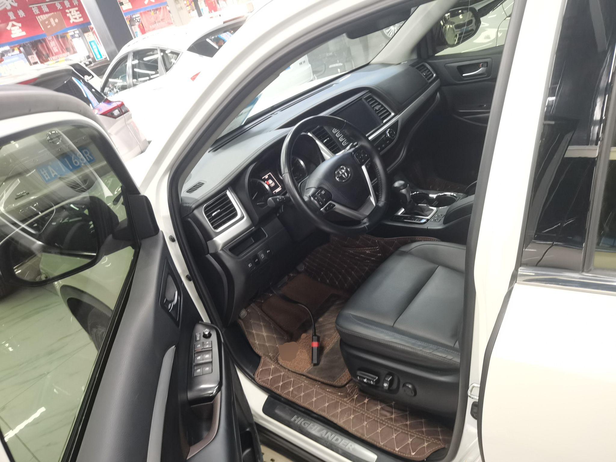 丰田 汉兰达 2018款 2.0T 四驱豪华版 7座 国VI