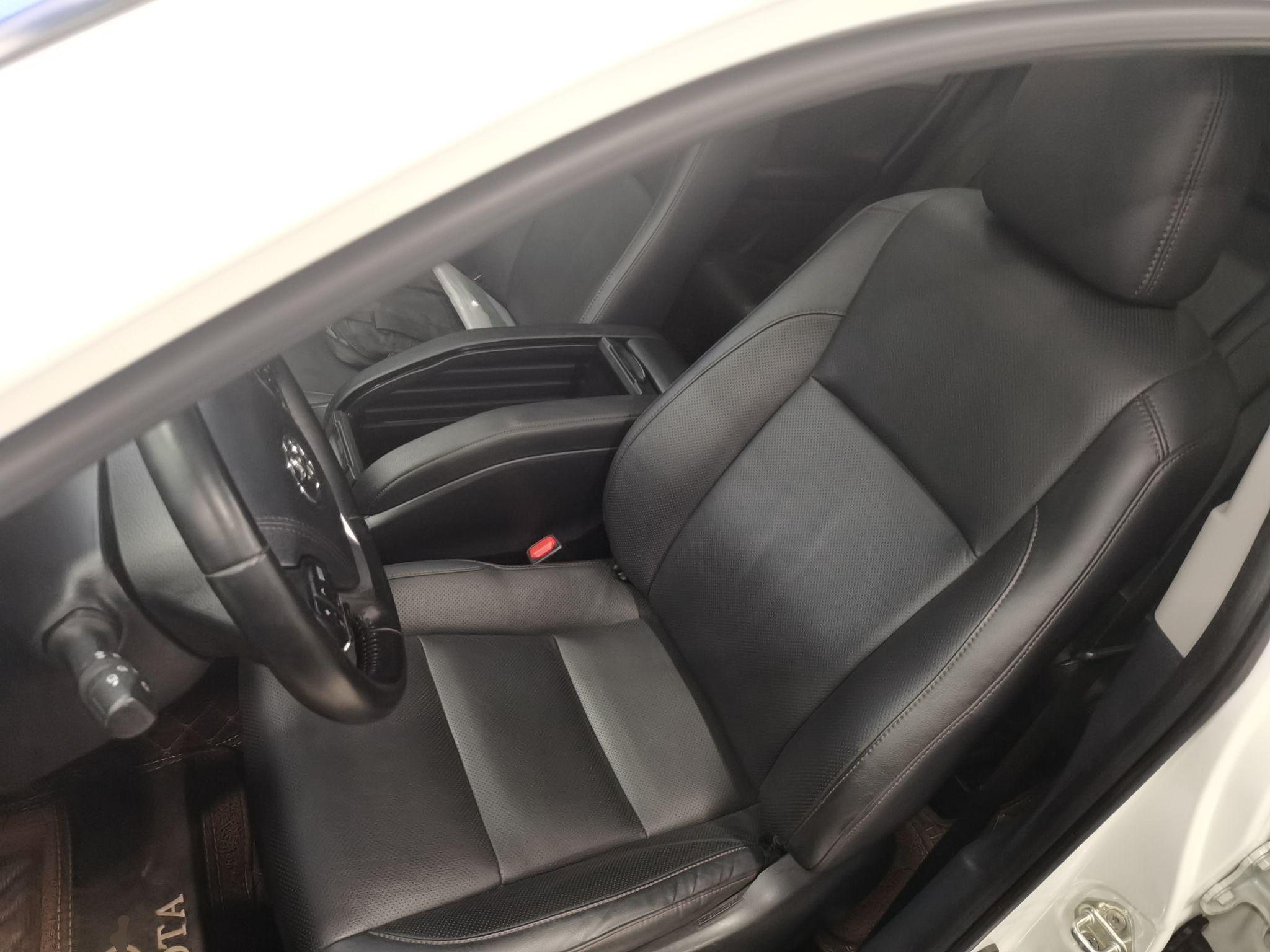 丰田 汉兰达 2018款 2.0T 四驱豪华版 7座 国VI