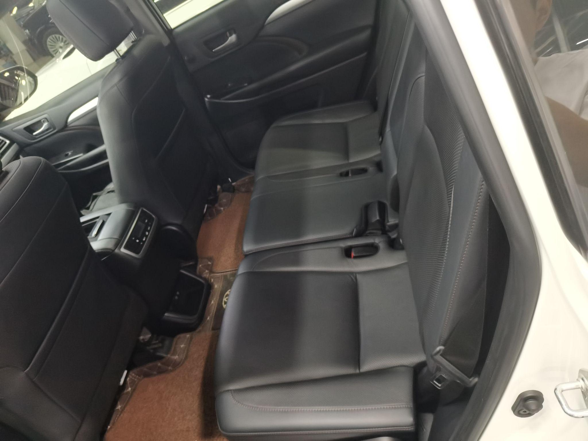 丰田 汉兰达 2018款 2.0T 四驱豪华版 7座 国VI