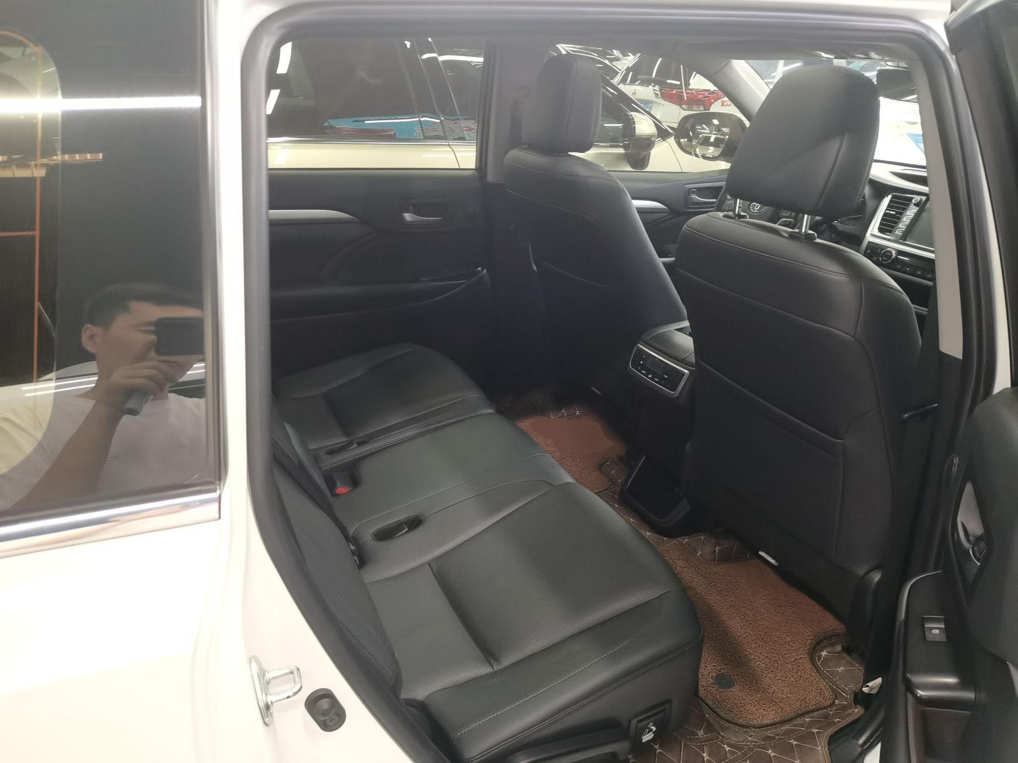 丰田 汉兰达 2018款 2.0T 四驱豪华版 7座 国VI