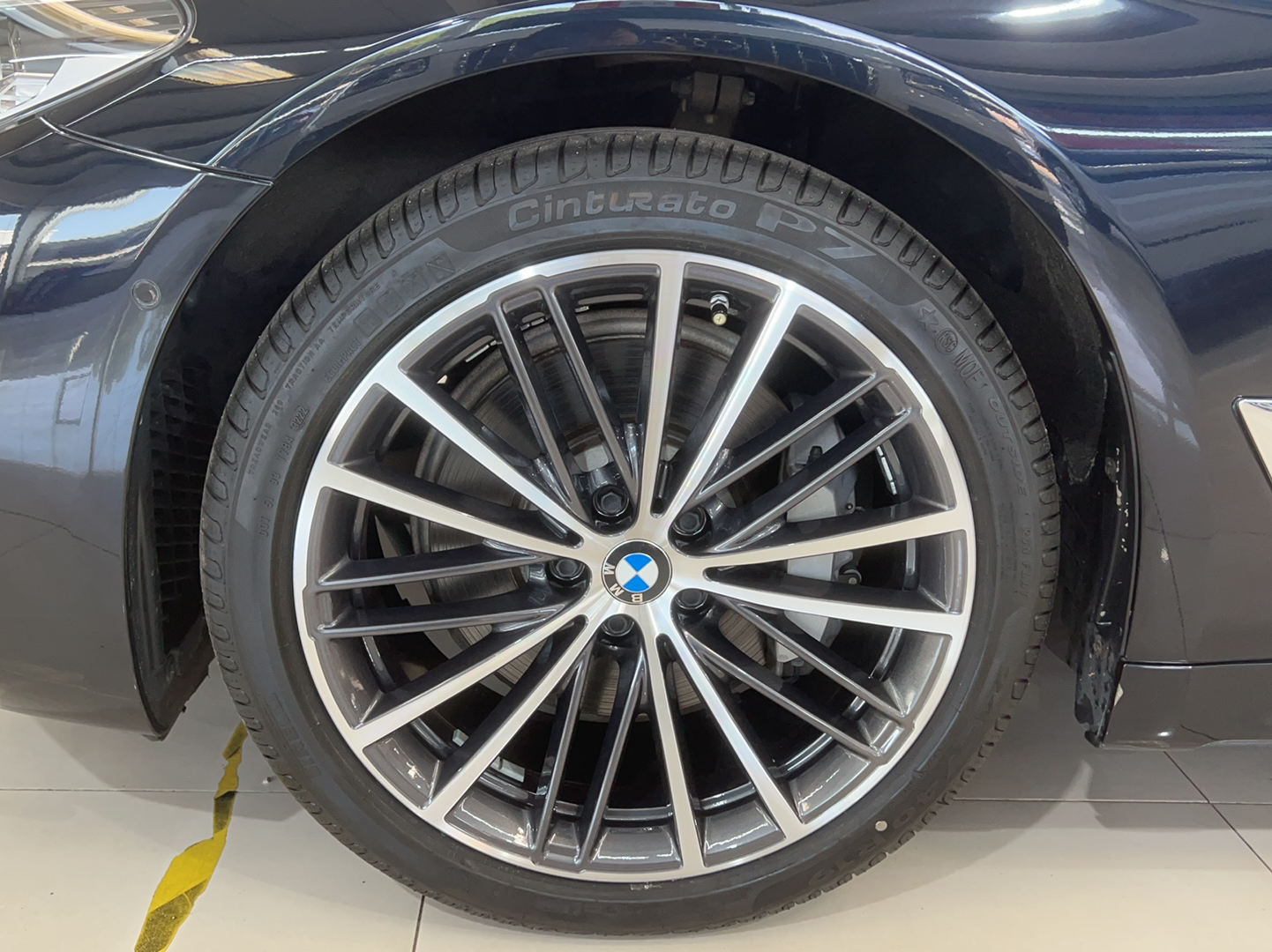 宝马5系 2020款 530Li 领先型 M运动套装