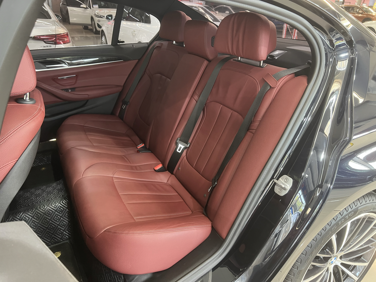 宝马5系 2020款 530Li 领先型 M运动套装