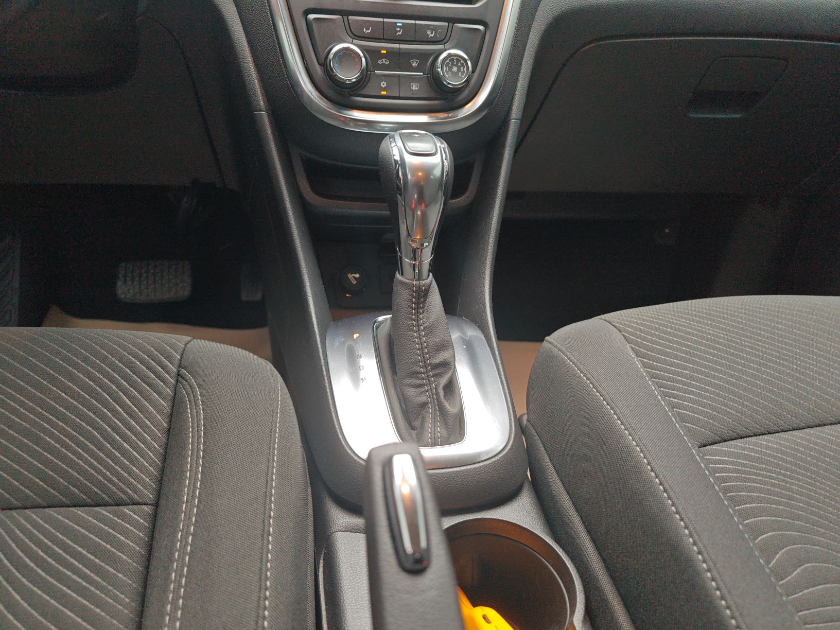 别克 昂科拉 2014款 1.4T 自动两驱都市精英型