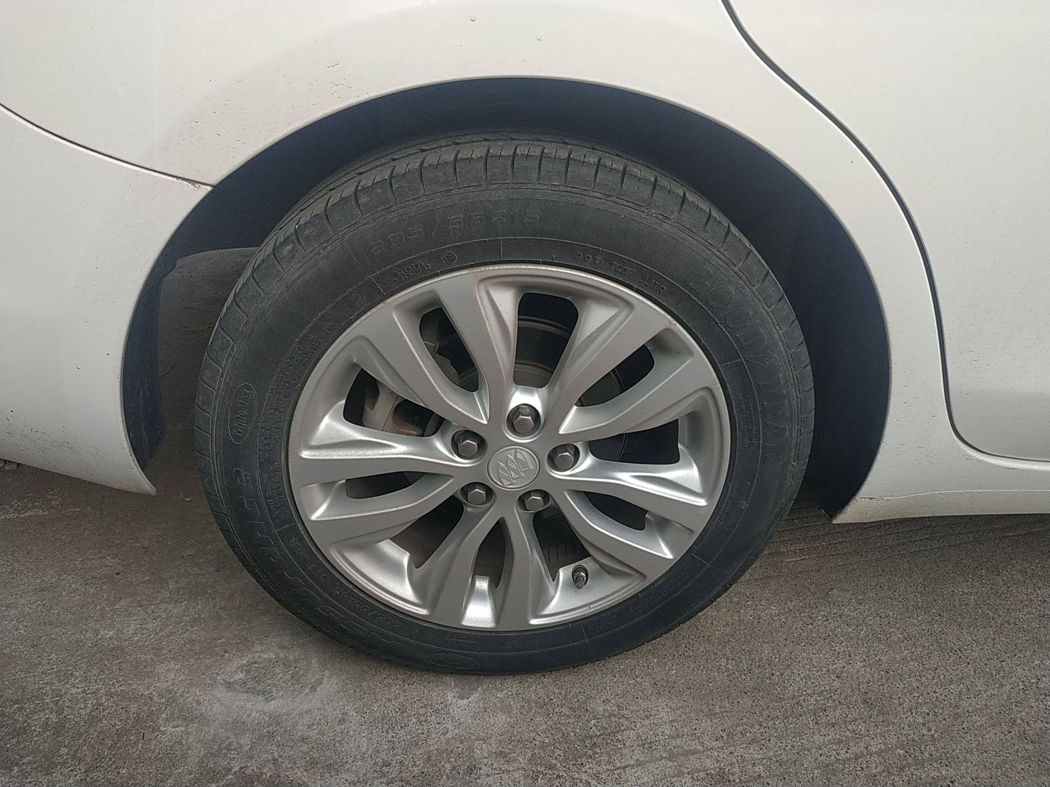 别克 英朗 2019款 15T 双离合互联精英型 国VI