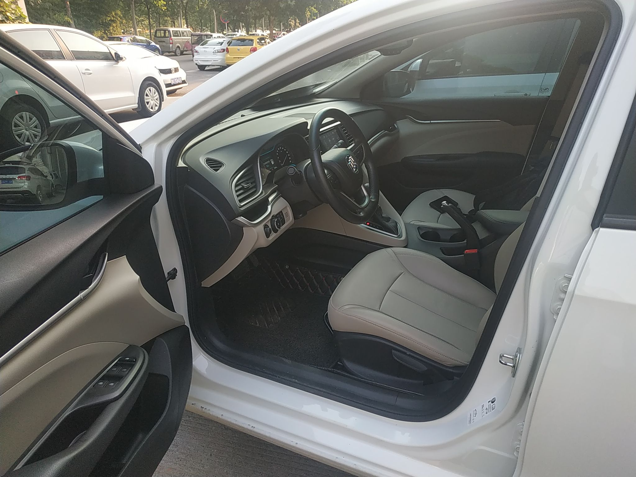 别克 英朗 2019款 15T 双离合互联精英型 国VI