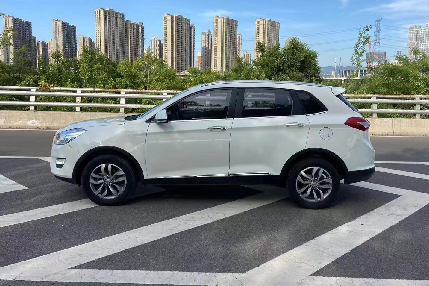 北京汽车 绅宝X65 2015款 2.0T 自动精英型