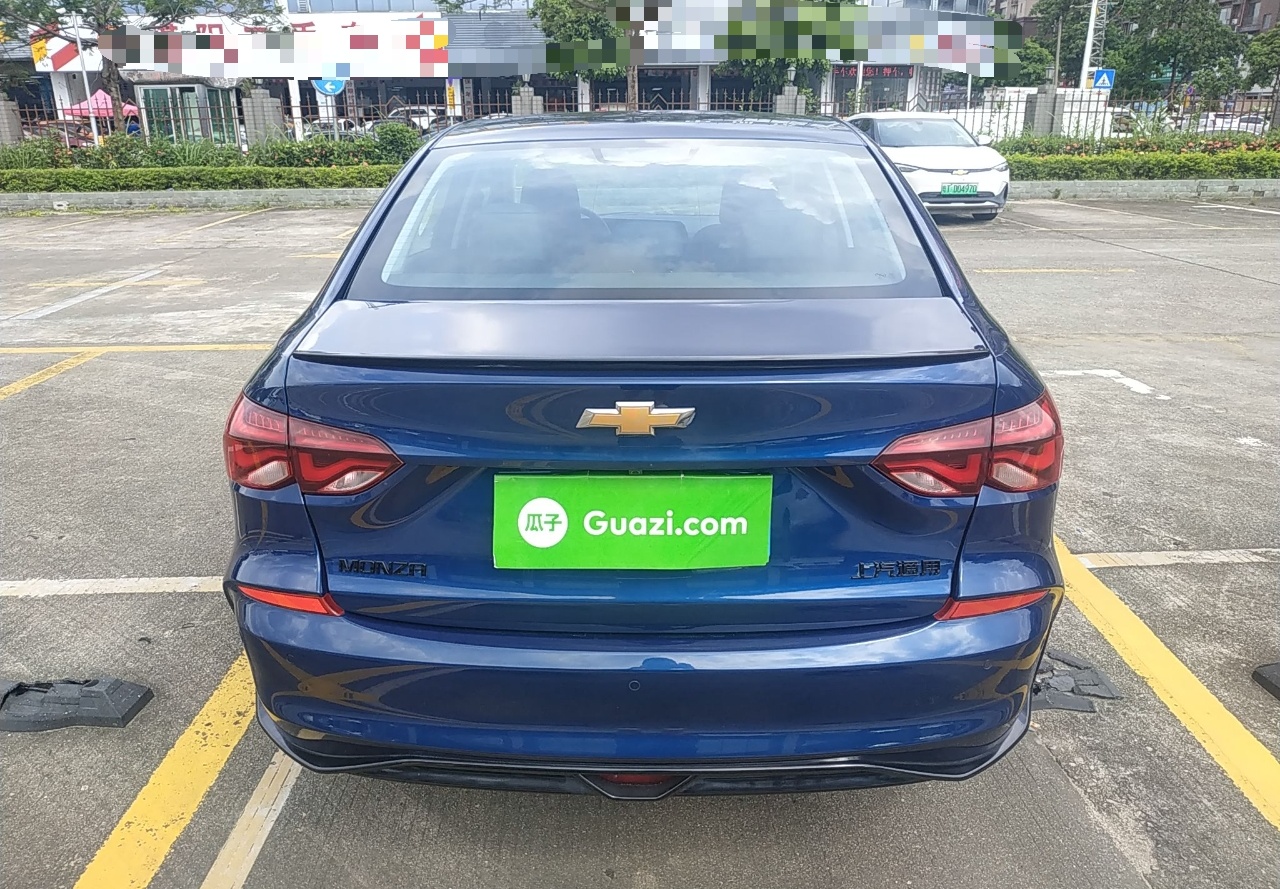 雪佛兰 科鲁泽 2023款 1.3T 轻混自动尊享版