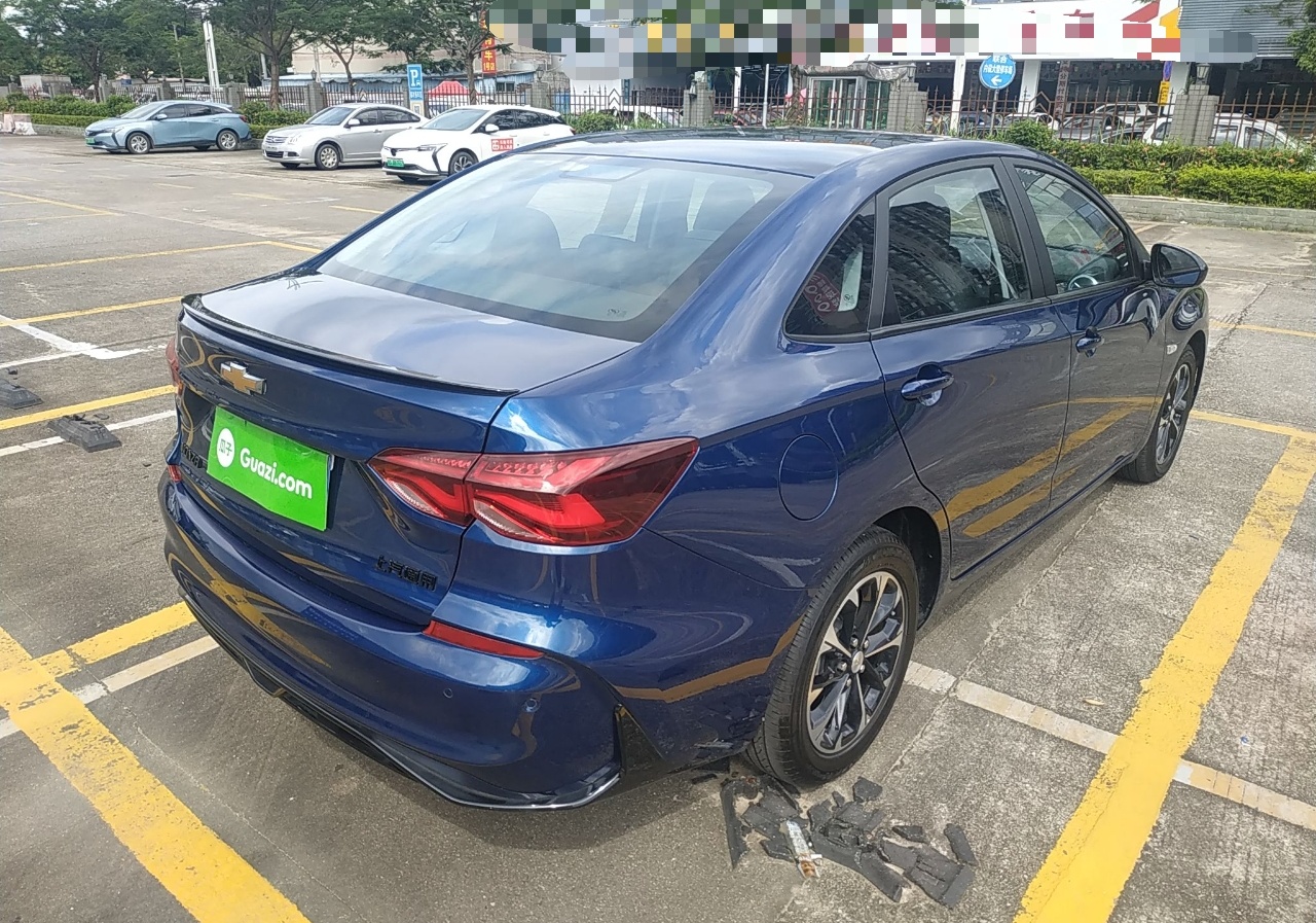 雪佛兰 科鲁泽 2023款 1.3T 轻混自动尊享版