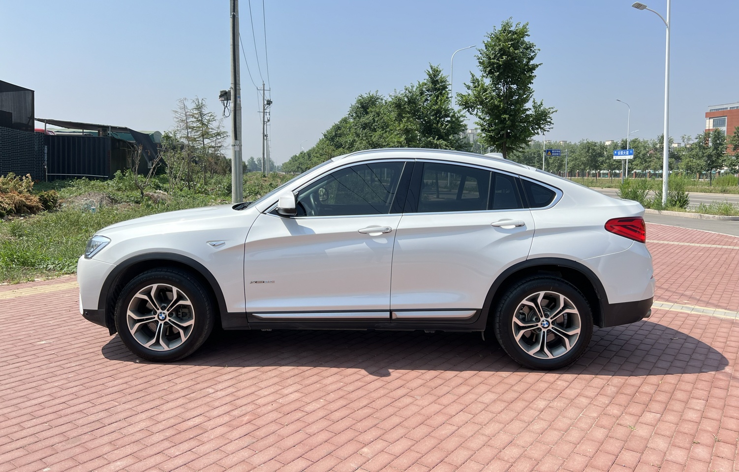 宝马X4 2014款 xDrive20i X设计套装(进口)