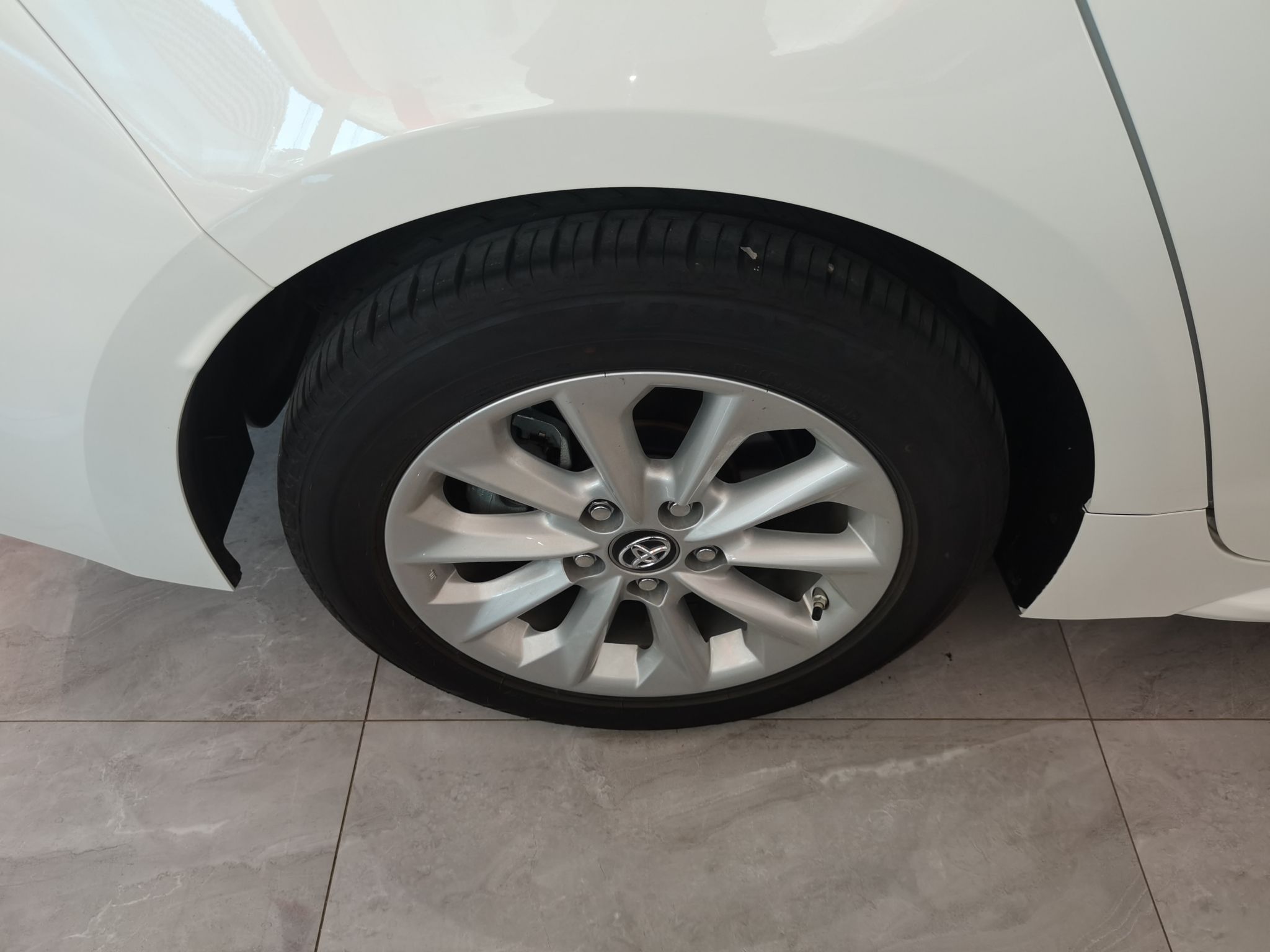 丰田 雷凌 2022款 185T CVT运动版