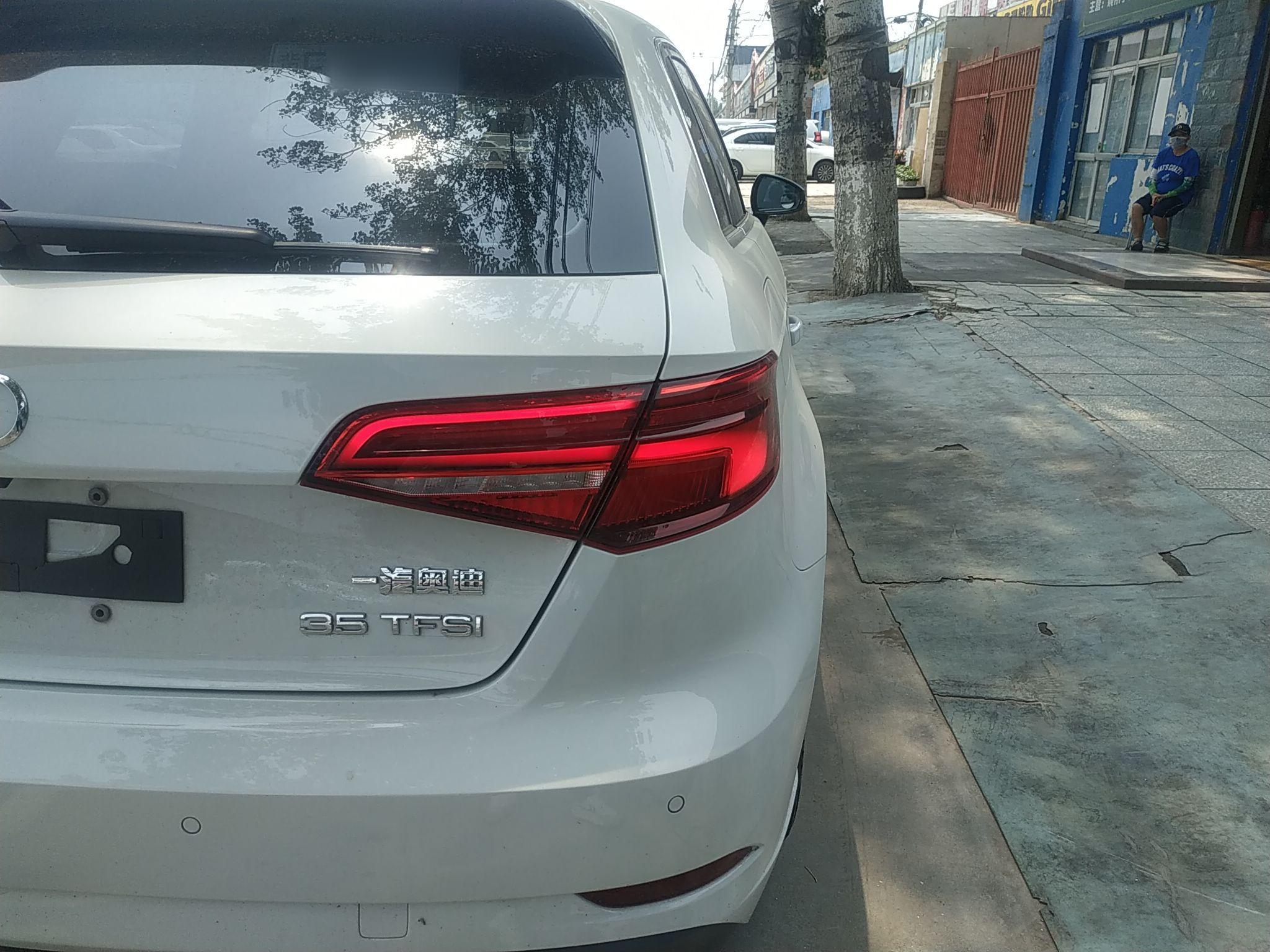 奥迪A3 2017款 Sportback 35 TFSI 时尚型