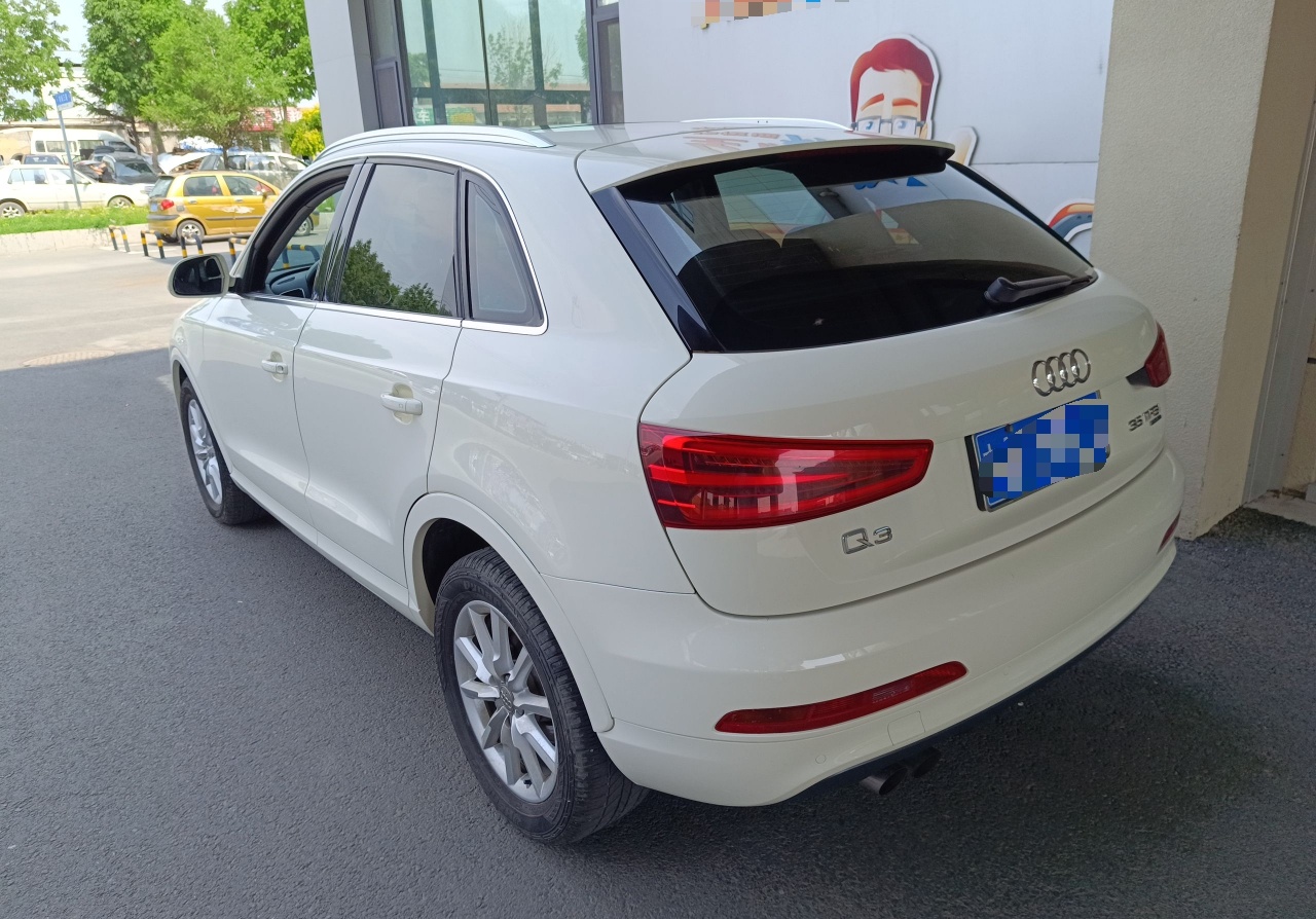 奥迪Q3 2012款 35 TFSI quattro 舒适型(进口)