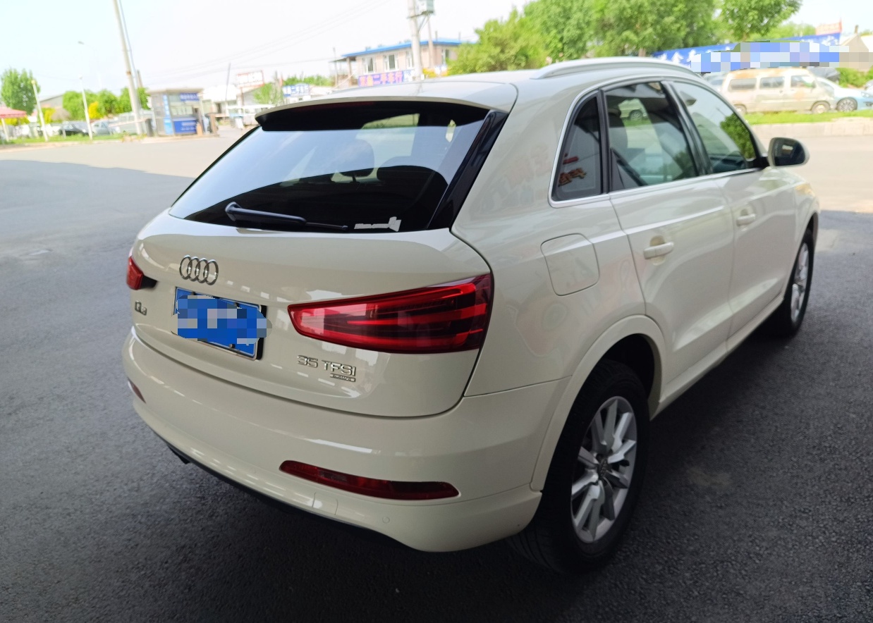 奥迪Q3 2012款 35 TFSI quattro 舒适型(进口)