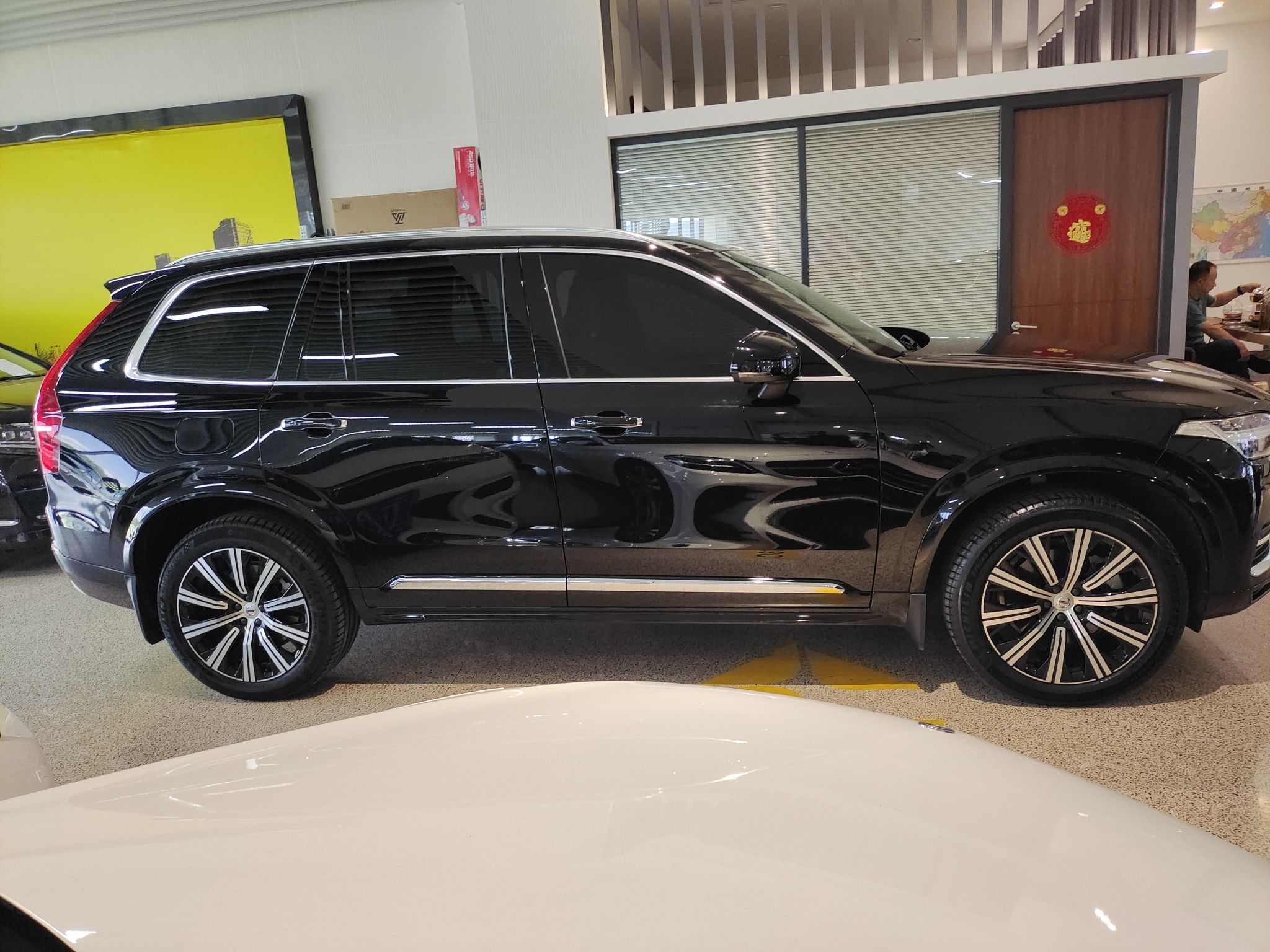 沃尔沃XC90 2022款 B6 智逸豪华版 7座(进口)