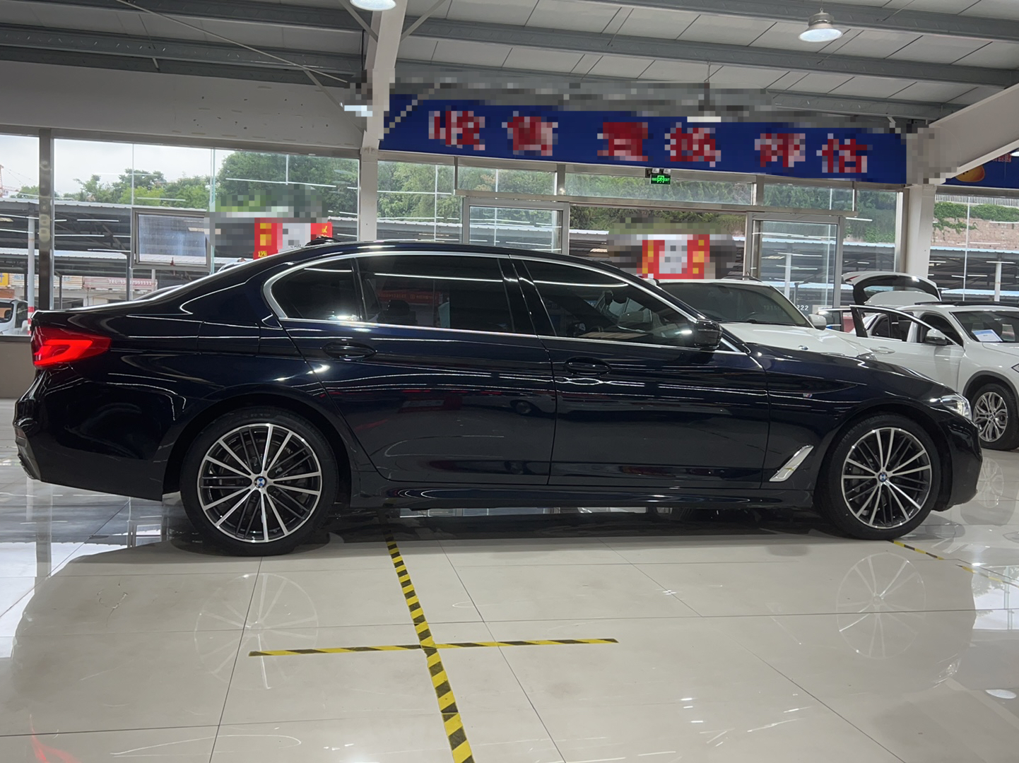 宝马5系 2020款 530Li 领先型 M运动套装