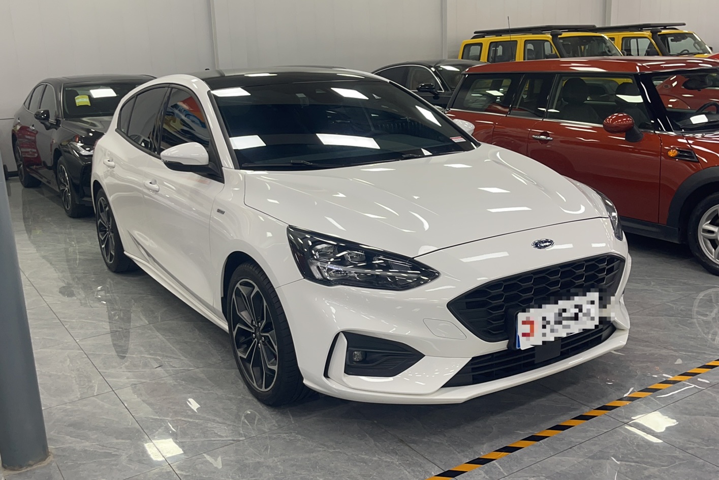 福特 福克斯 2021款 两厢 EcoBoost 180 自动ST Line