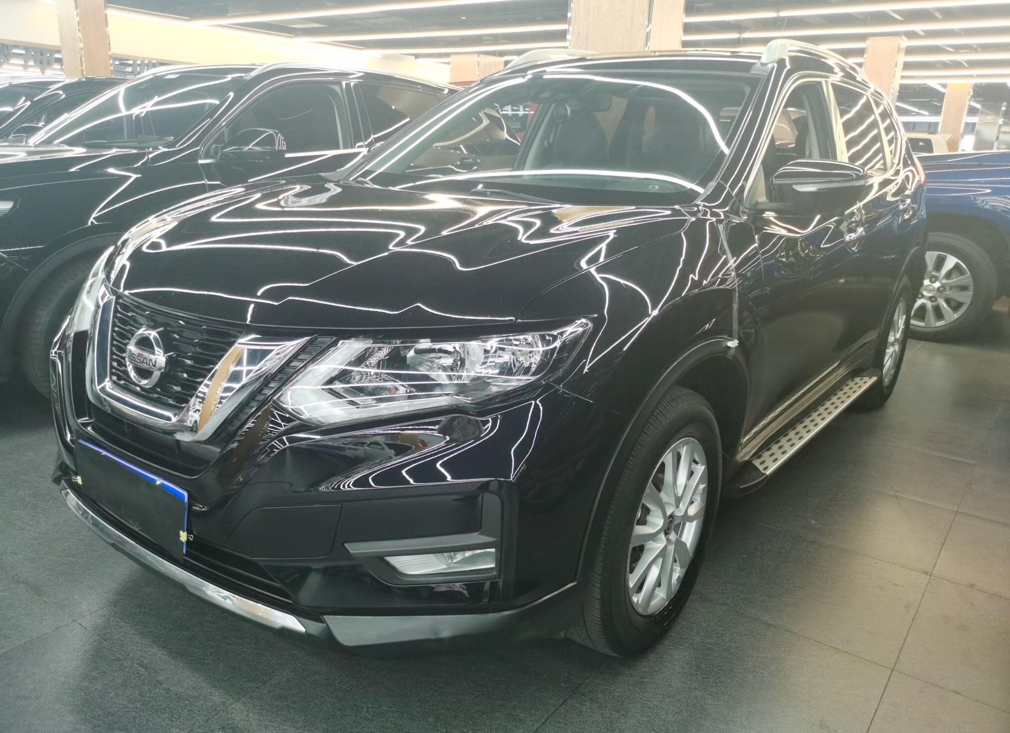 日产 奇骏 2019款 2.0L CVT舒适版 2WD