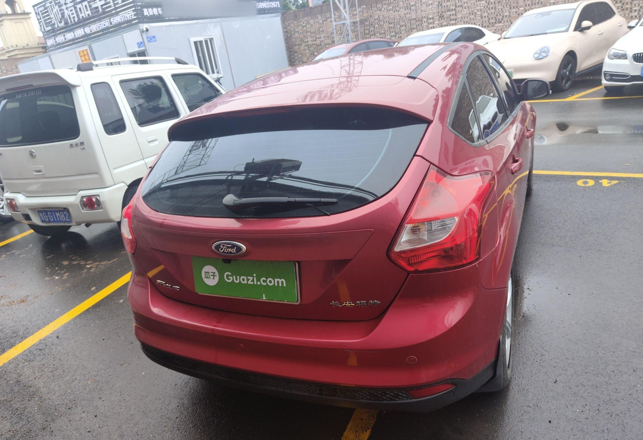 福特 福克斯 2012款 两厢 1.6L 自动风尚型