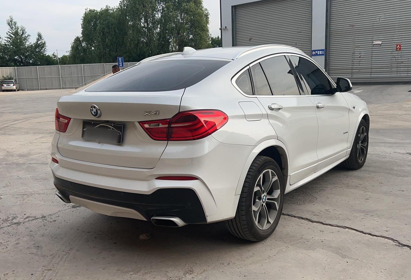 宝马X4 2014款 xDrive20i X设计套装(进口)