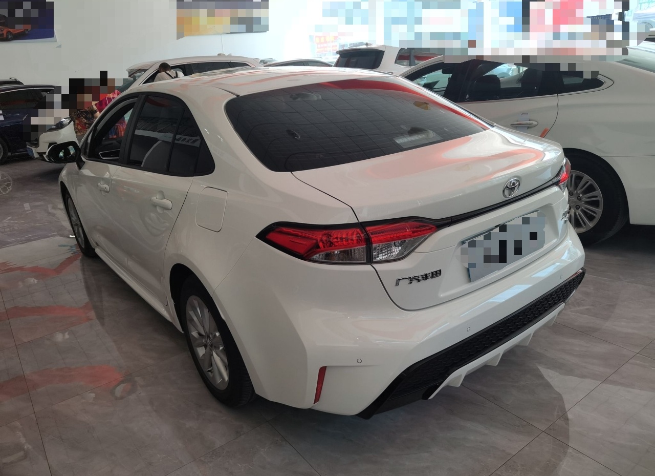 丰田 雷凌 2022款 185T CVT运动版