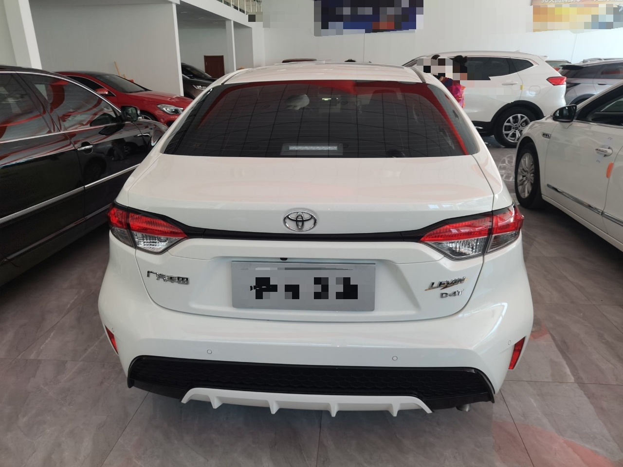 丰田 雷凌 2022款 185T CVT运动版