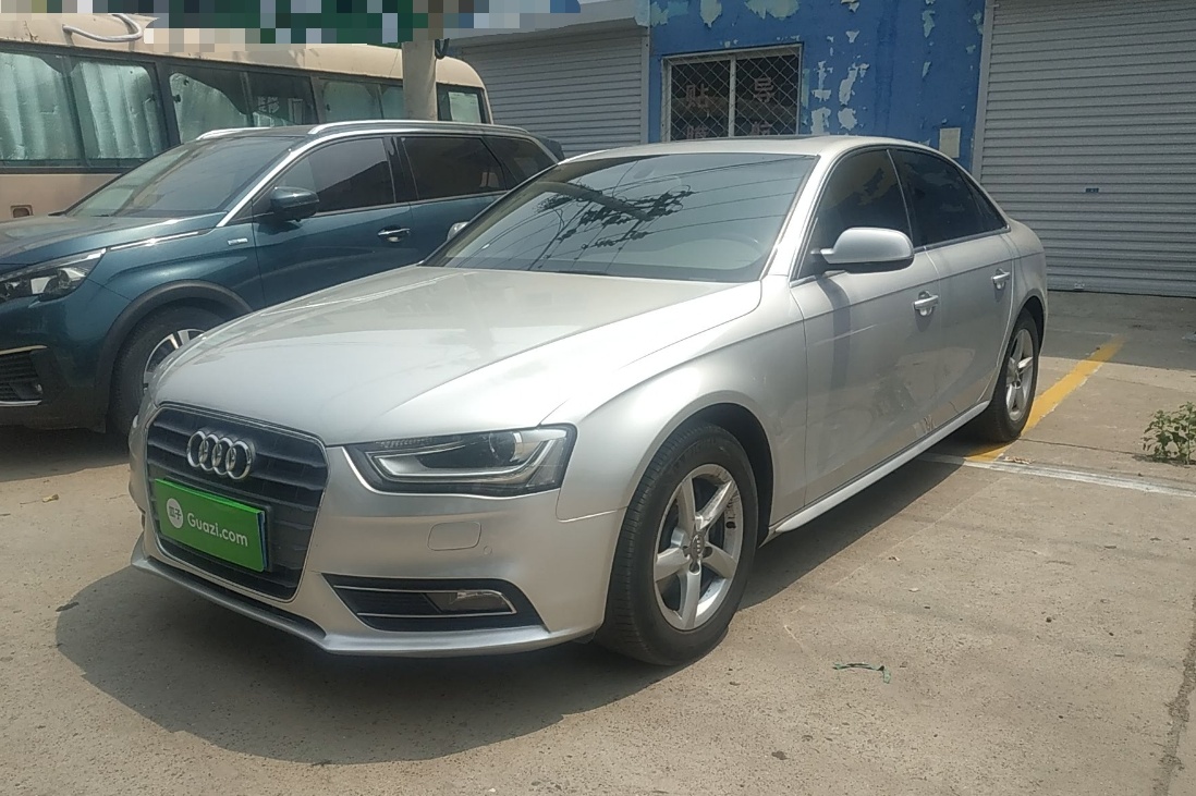 奥迪A4L 2013款 35 TFSI 自动舒适型