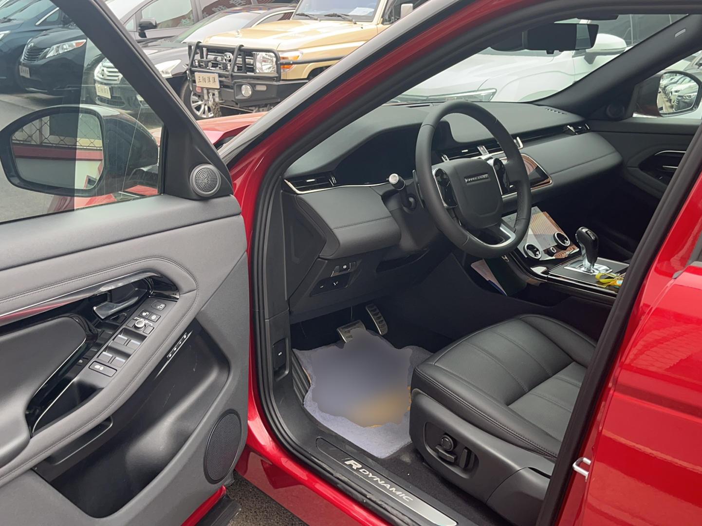 路虎 揽胜极光 2020款 249PS R-DYNAMIC S 曜黑运动科技版