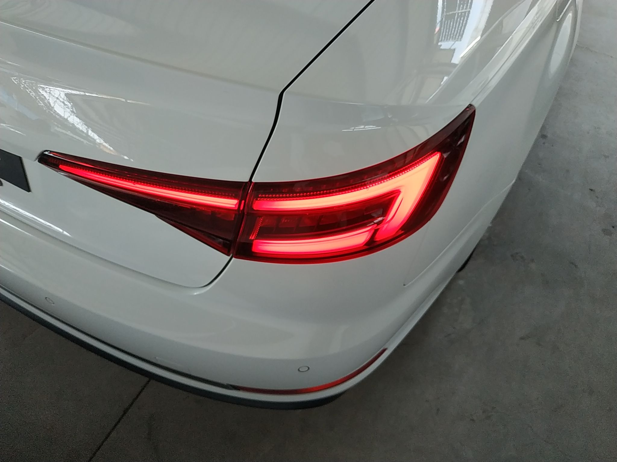 奥迪A4L 2019款 40 TFSI 进取型 国VI