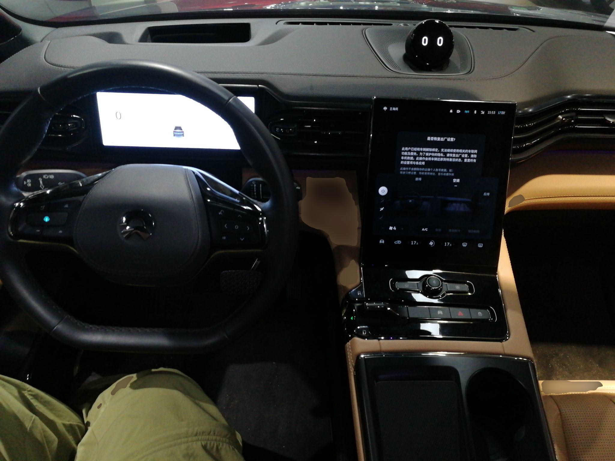 蔚来ES8 2020款 415KM 基准版 六座版