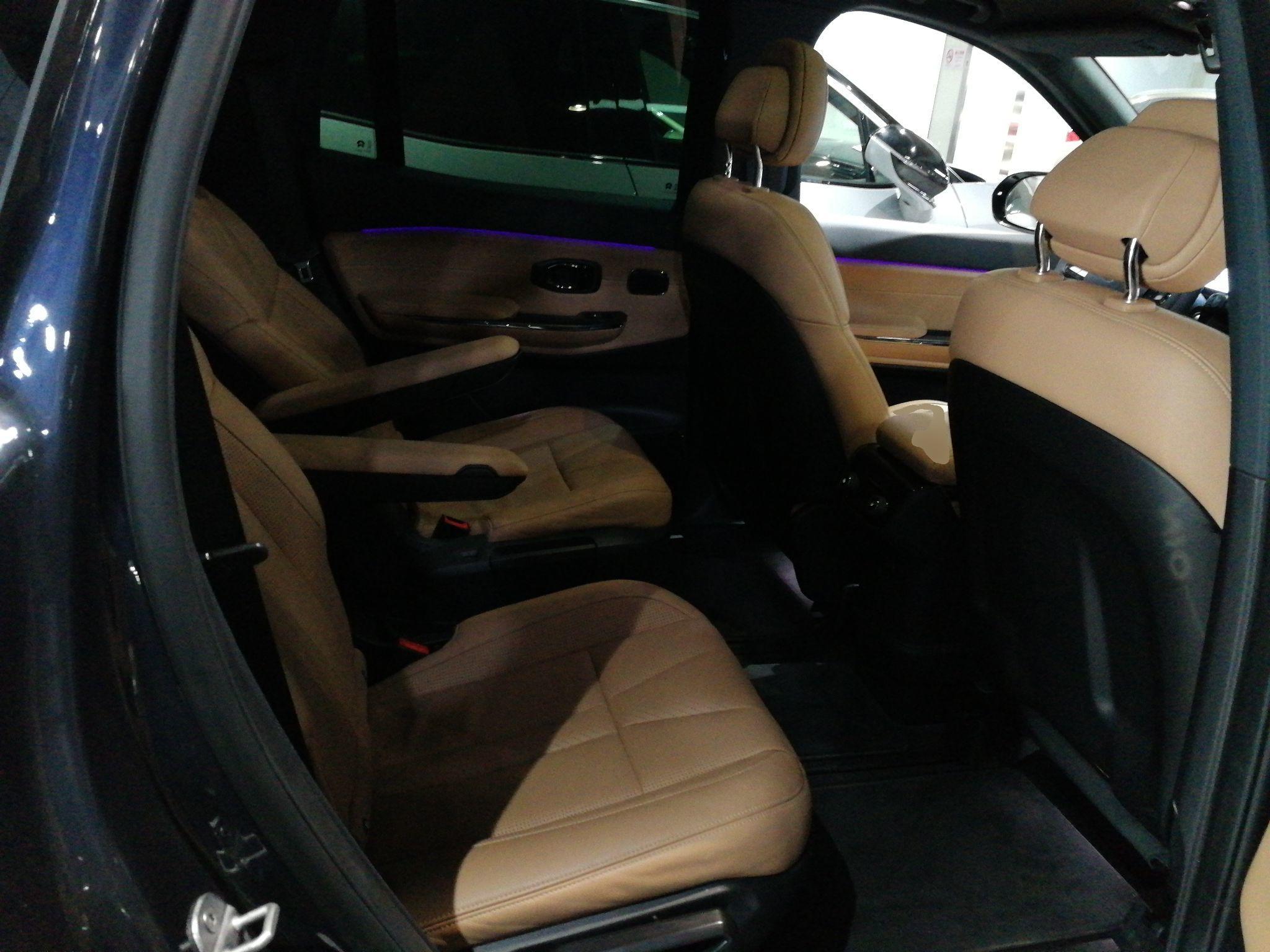 蔚来ES8 2020款 415KM 基准版 六座版