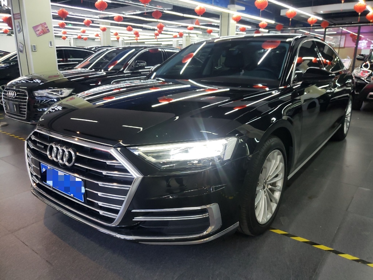 奥迪A8 2018款 A8L 55 TFSI quattro投放版尊享型(进口)