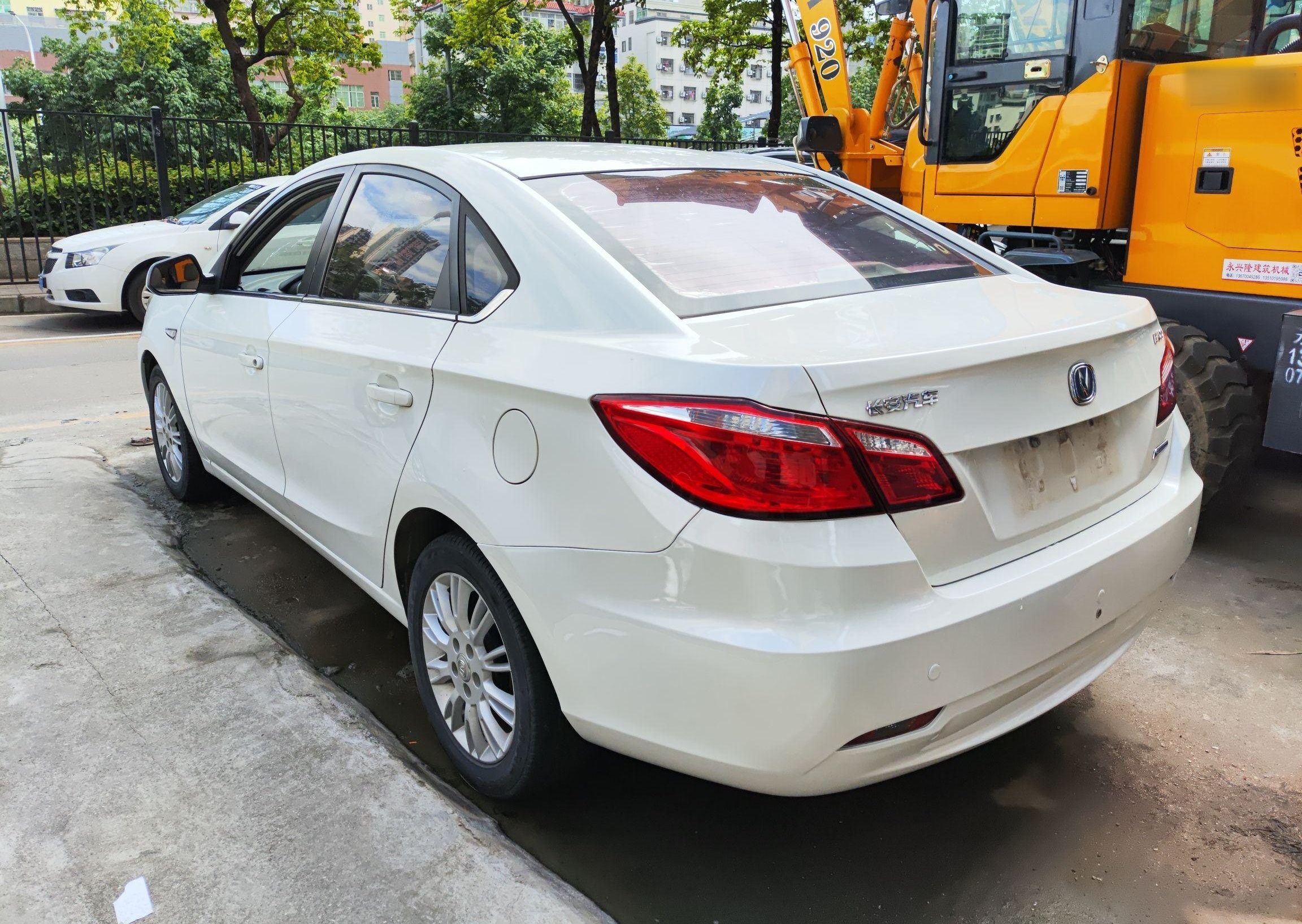 长安 逸动 2012款 1.6L 自动豪华型 国IV