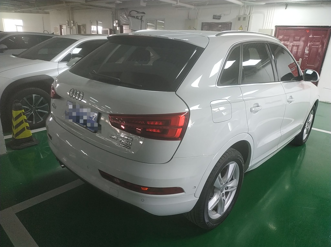 奥迪Q3 2017款 35 TFSI quattro 全时四驱风尚型