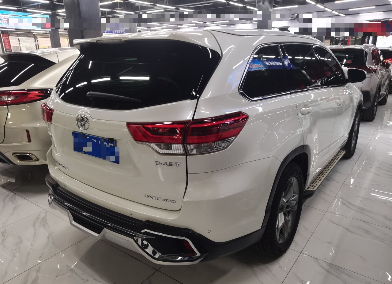 丰田 汉兰达 2018款 2.0T 四驱豪华版 7座 国VI