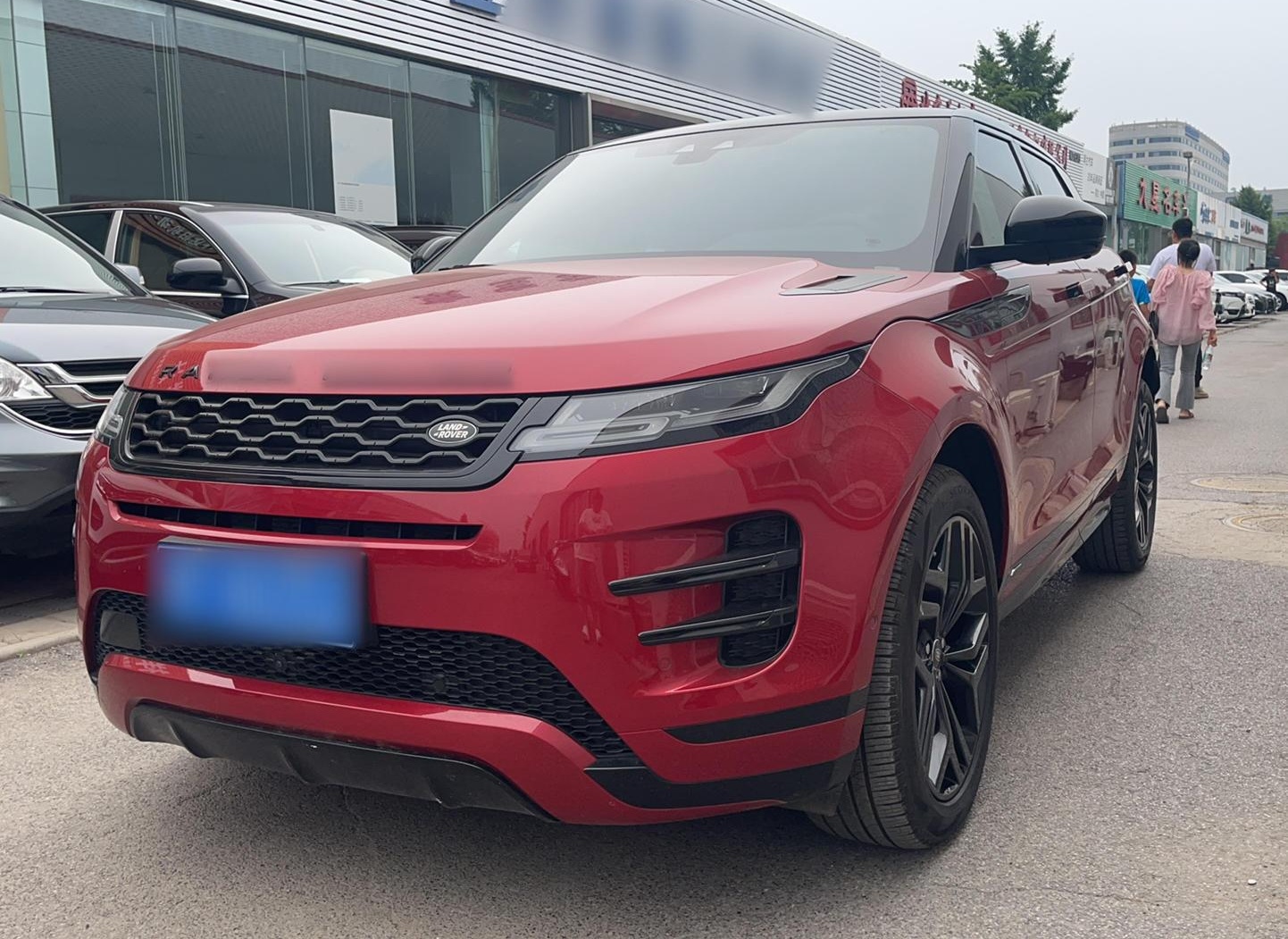 路虎 揽胜极光 2020款 249PS R-DYNAMIC S 曜黑运动科技版