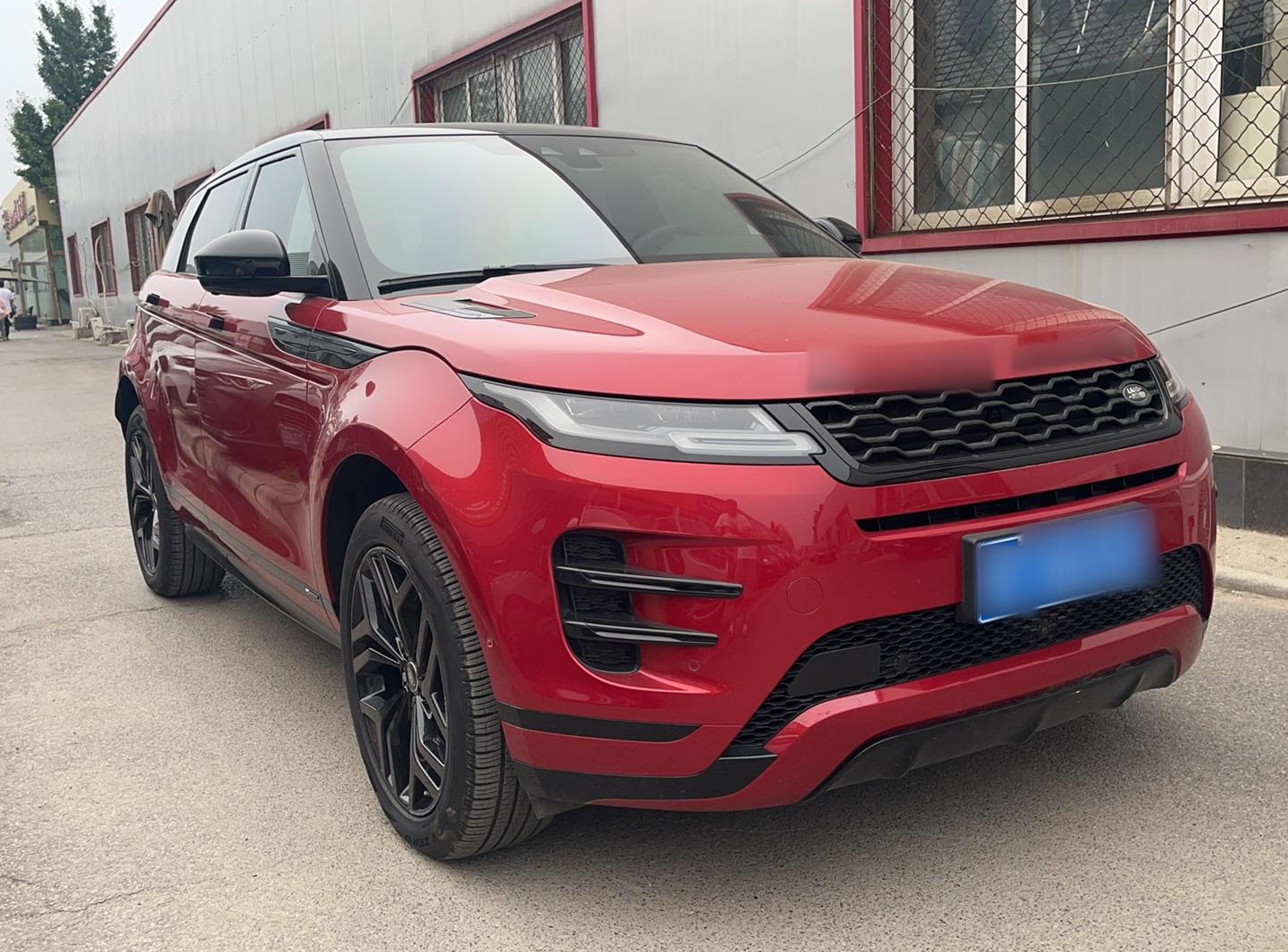 路虎 揽胜极光 2020款 249PS R-DYNAMIC S 曜黑运动科技版