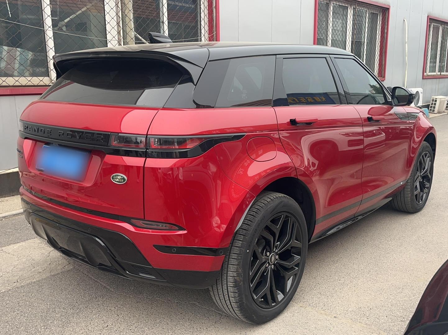 路虎 揽胜极光 2020款 249PS R-DYNAMIC S 曜黑运动科技版