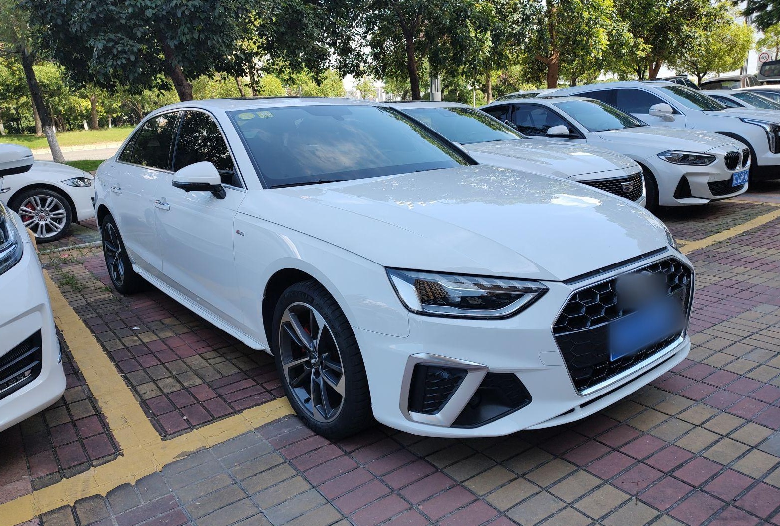 奥迪A4L 2020款 40 TFSI 时尚动感型