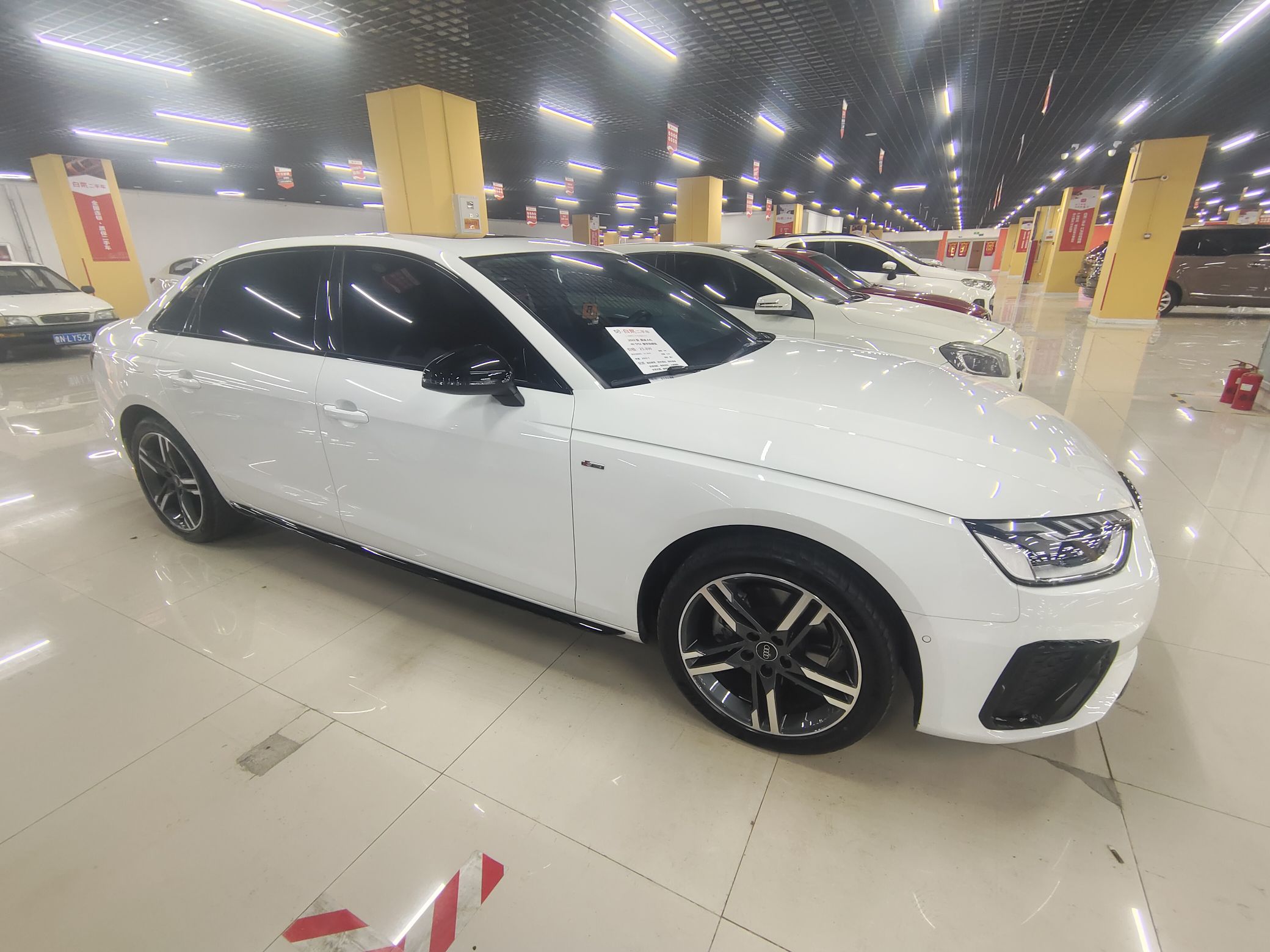 奥迪A4L 2022款 40 TFSI 豪华动感型