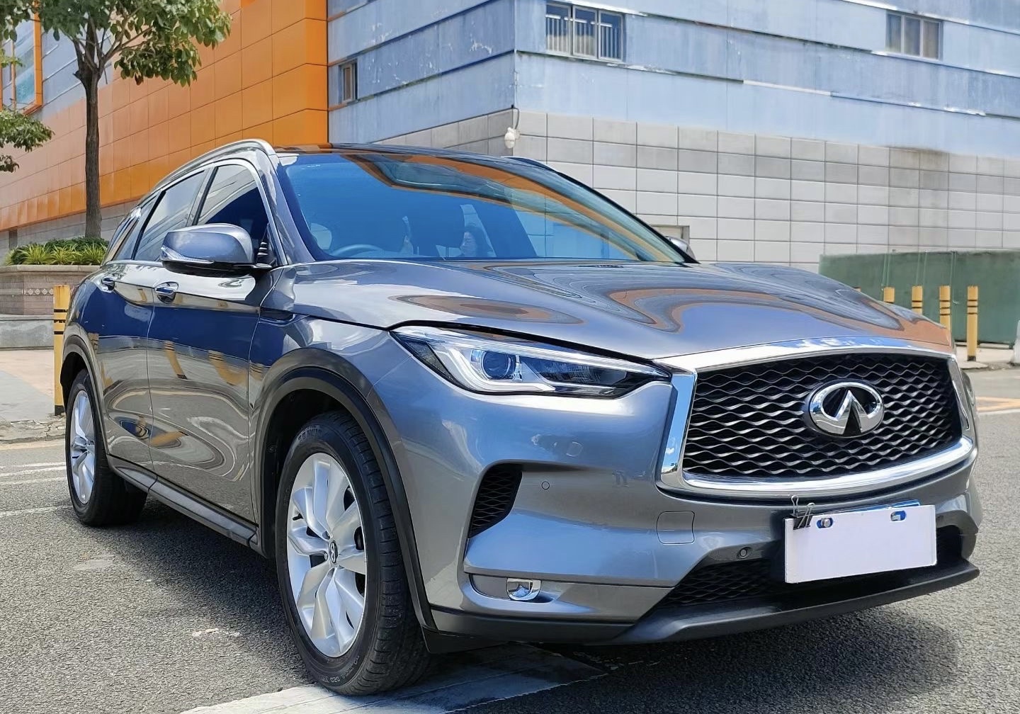 英菲尼迪QX50 2018款 2.0T 四驱菁英版