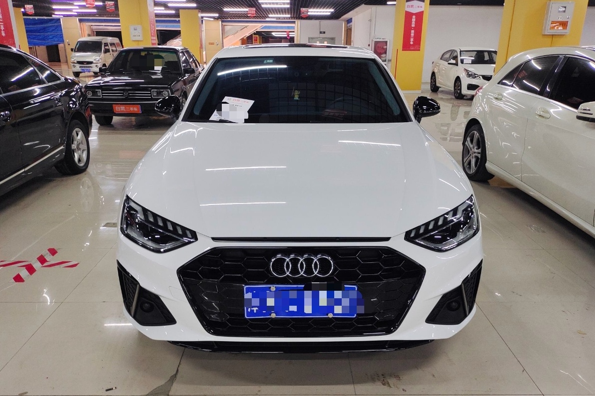 奥迪A4L 2022款 40 TFSI 豪华动感型