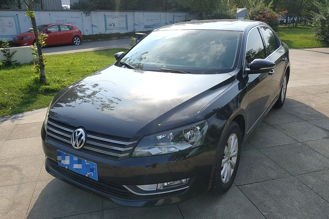 大众 帕萨特 2014款 1.8TSI DSG尊荣版