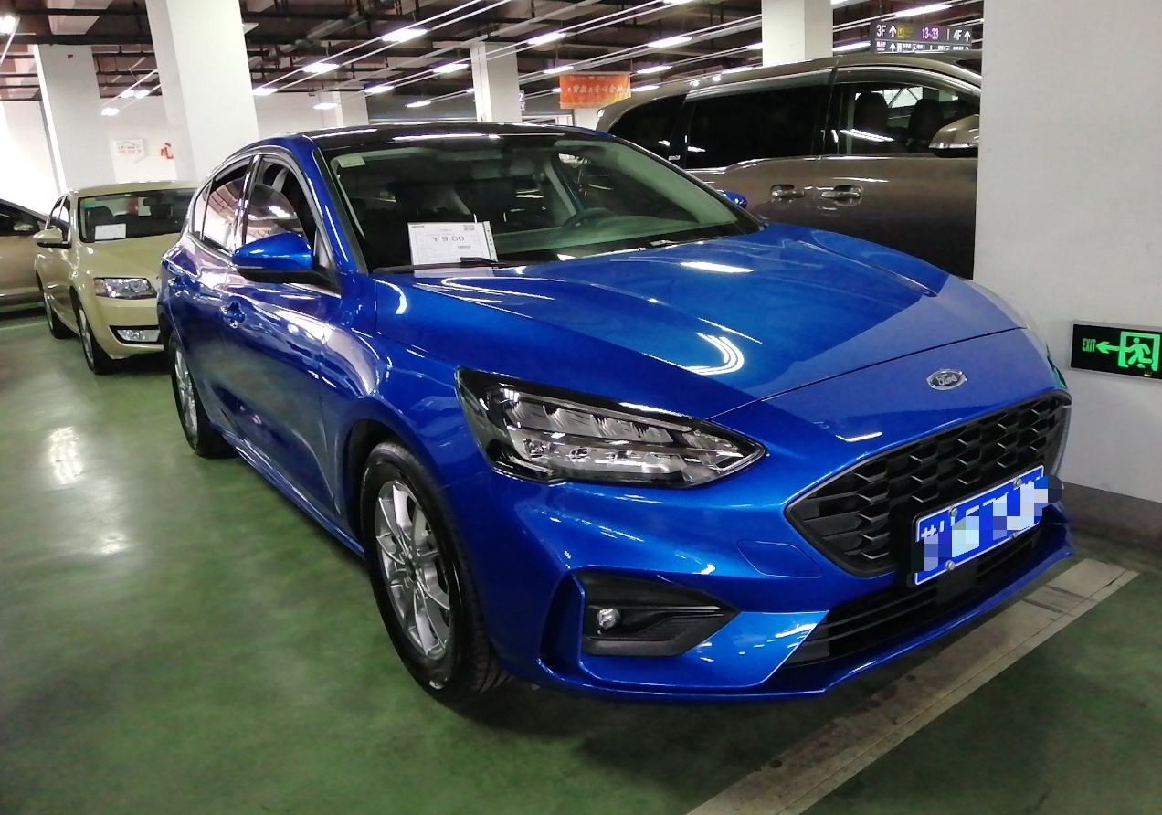 福特 福克斯 2021款 两厢 EcoBoost 180 自动锋潮型