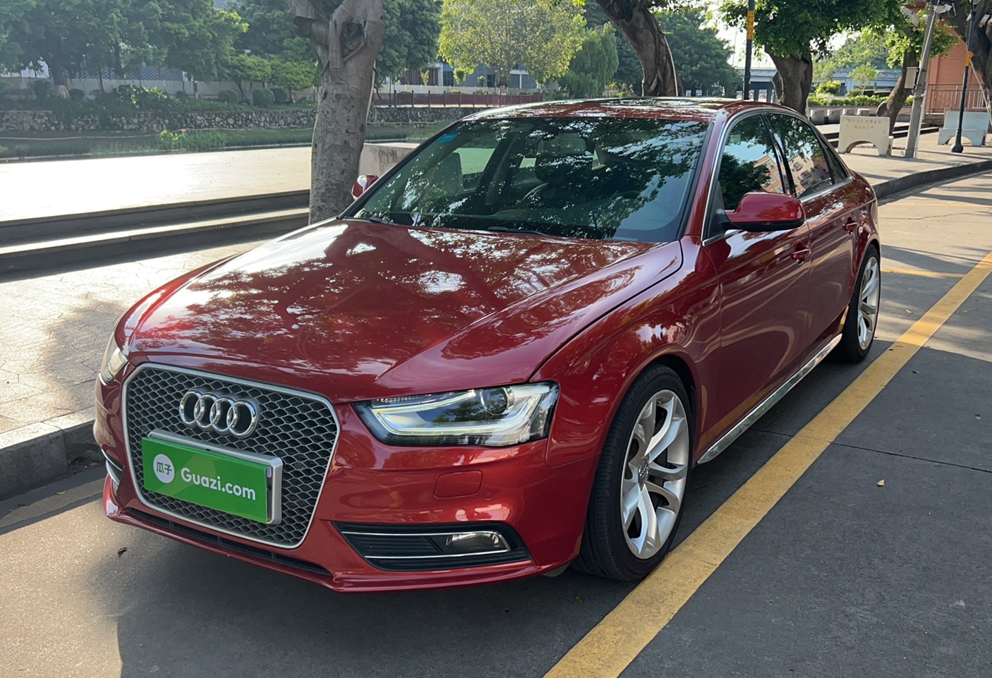 奥迪A4L 2013款 35 TFSI 自动舒适型